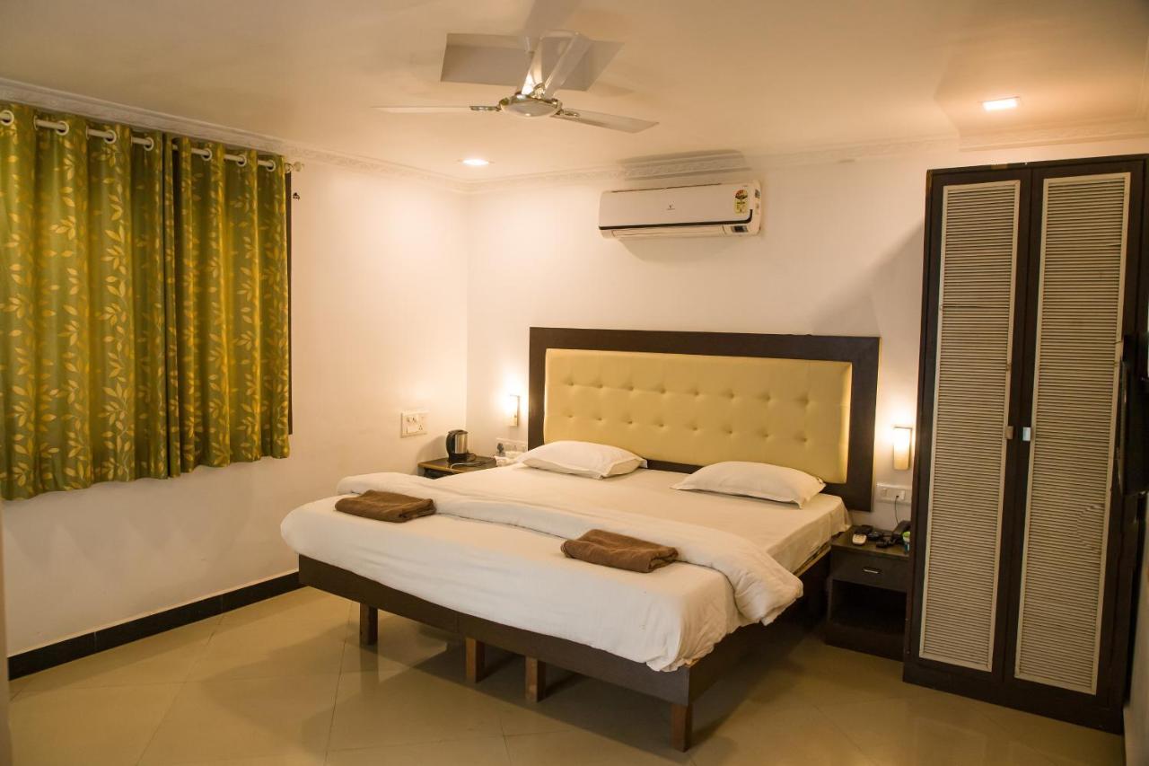 Sanidhya Beach Resort Алибаг Экстерьер фото